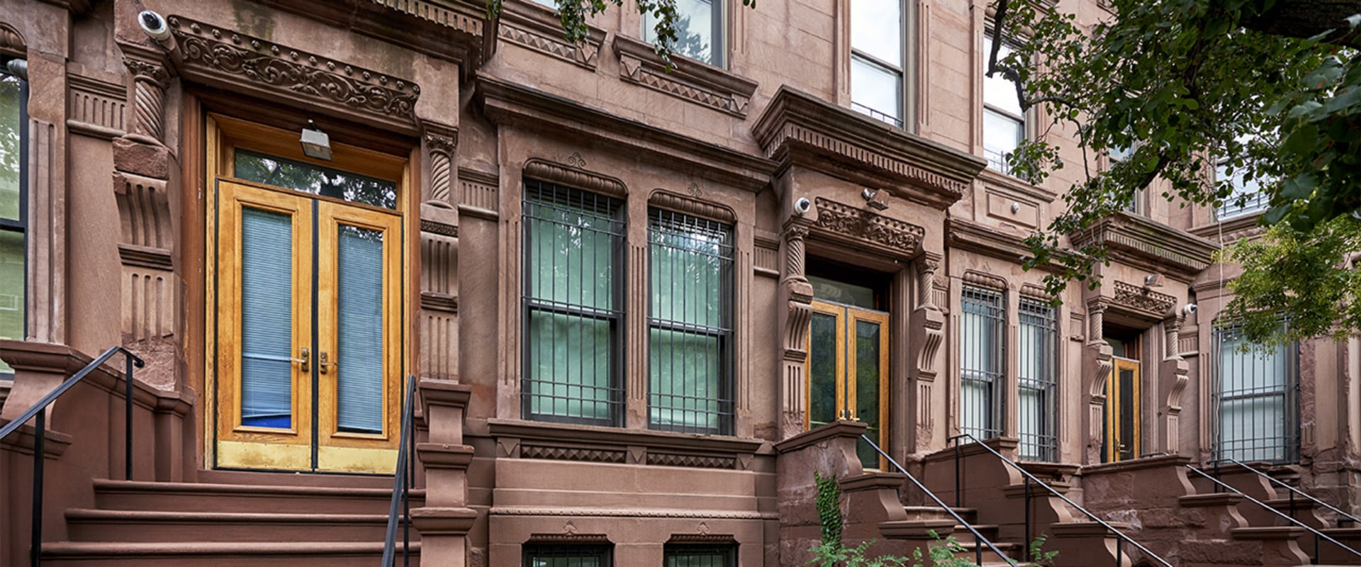 How much does it cost to build your own house in new york?