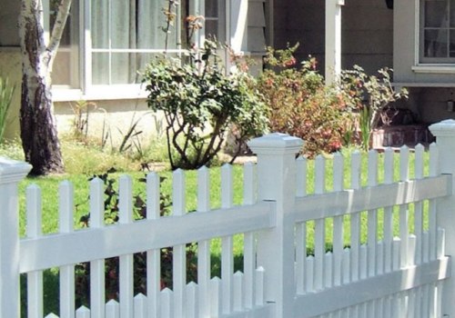 The Benefits Of Installing A Vinyl Fence On Your Home Building Project In Blanchard, OK